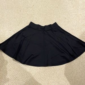 Plain short black circle skirt